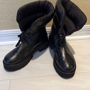 *Worn once* Stuart Weitzman Tyler Ultralift Leather Boots